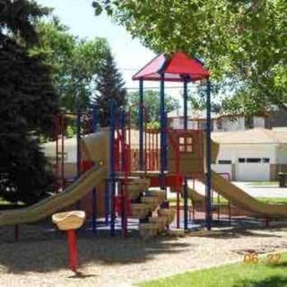 Walk to Dining Breweries and Shops Plus New Hot Tub - 8