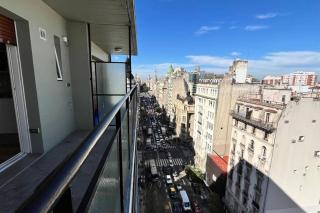 Luminoso, en Av Callao para 2 - 6