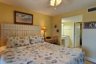 Emerald Isle 406 - 7