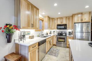 Walk to Ski Lifts Cozy Crested Butte Condo - 1