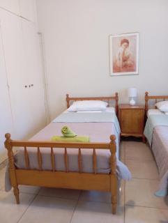Room with garden 5' from metro - 2 beds - Atene - 6