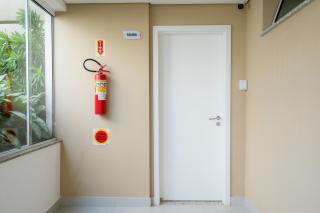 Apartamento em condomínio HOME CLUB, ar-condicionado, cozinha completa, PISCINA e JACUZZI aquecida, SAUNA, ACADEMIA, quadra de esportes playground infantil, salão de jogos a 40m da PRAIA e 15min do Beto Carreiro - Balneário Piçarras - 2