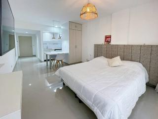 Modern Cozy Studio in San Telmo with Pool and Balcony - 5