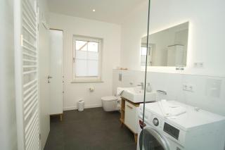 moderne Ferienwohnung mit eigener Terrasse - Haus Inselwind FeWo MEERstille - Groß Zicker - 8