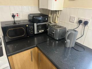 Cozy room with shared bathroom - 3