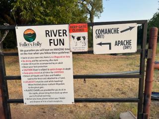 "Magical Treehouse" w spiral slide off the deck 350 acres on the Brazos River! Tubing! Petting Zoo! - 8