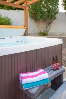 Scottsdale Paradise Poolside with Hot Tub & Gym - Phoenix - 4