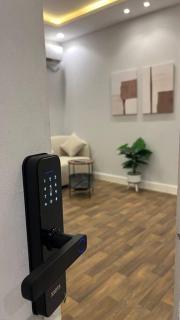 غرفة وصالة أنيقة - 8