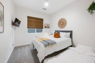 Golden Sunset- Saltwater Pool & Spa, Putting Green, Firepit, Gameroom - Desert Hot Springs - 8