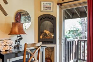 Cozy stay for 4, 5 Min Drive to Base, Full Kitchen, Shared Hot Tub & Pool, Restaurants Nearby! - Park City - 6