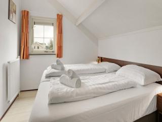 Nice holiday home on the water with jetty - Simonshaven - 2