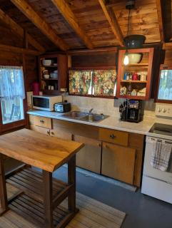 Bobs Lake Cabin - Tichborne - 4