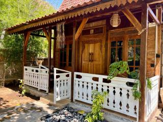 Beehive Cottages - 5