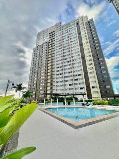 City Charm FASTWifi, Netflix, Queen Bed - Cagayan de Oro - 9
