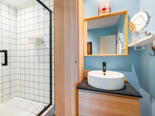 Appartement au centre village avec terrasse, idéal pour 6 personnes - FR-1-808-13 - 9