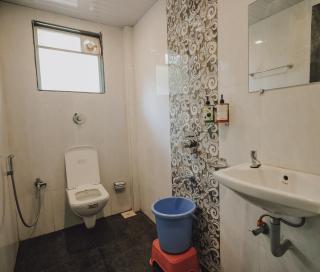 Hotel Mahabaleshwar Mount View - 1