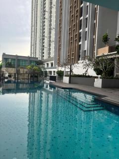 Skytrees Comfort Room With Simple Design Concept - Johor Bahru - 2