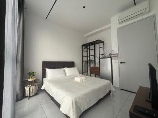 Skytrees Comfort Room With Simple Design Concept - Johor Bahru - 8