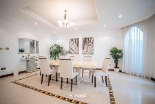 Lux 5BR Villa with Pool & Beach Access in Palm Jumeirah - Dubai - 8