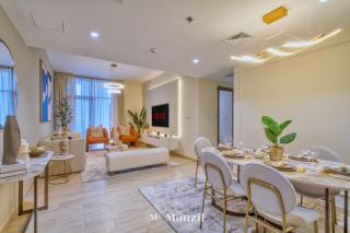 2BR Apt in Business Bay with Iconic Burj Khalifa and Dubai Canal Views - Dubai - 5