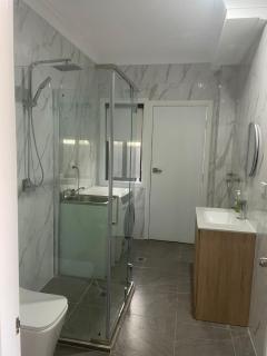 Quiet Spacious Family House 11 Bedrooms - Colyton - 3