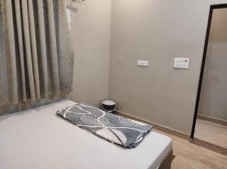 shri radha madav dham - Vrindāvan - 3