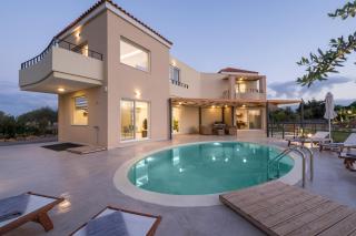 AéNaos Luxury Villa with Pool in Galatas - Galatás - 9