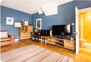 Kingswood - Bromley - 7