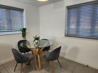 Langford House, 3bedroom, Netflix, Parking, WiFi - Long Hanborough - 2