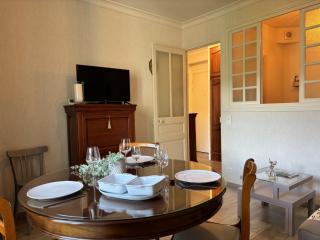 Le 130 - 1 chambre - Wifi - Proche Parc Thermal - 2 personnes - 2