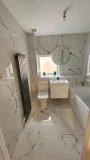 Silverburn new house with free parking and nice garden - Glasgow - 3