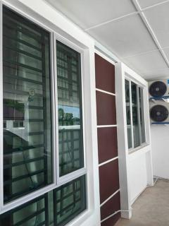 Win & Sha's Homestay - Miri - 8