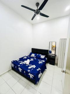 Kulim Hitech Homestay with All Room Aircond, Wifi, Netflix - Kulim - 2