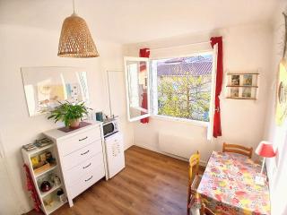 Comme un studio - paisible et autonome - proche centre ville - Prades - 4