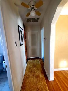 Lovely 2BR Pet Friendly Home in Heart of Nob Hill - Albuquerque - 7