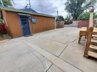 Pet Friendly Modern Casita in Heart of Nob Hill - Albuquerque - 5