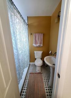 Pet Friendly Modern Casita in Heart of Nob Hill - Albuquerque - 4