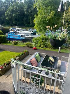 Loch Lomond Riverside Apartments A - 8