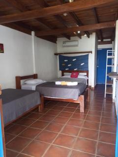 Hostal Surfers Paradise - Santa Catalina - 1