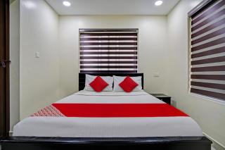 Super Hotel O Crystal Executive Suites - Kakkanad - 2