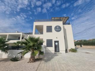 Beautiful new PalmTree Apartments IV - Vir - 0
