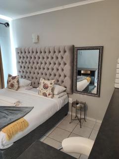 A47 self catering apartment inside Bains Lodge - 7