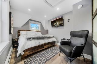 New Sunday River Ski Retreat with Hot Tub Spa - FirePit Sleeps 16 - 7