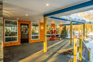 New Sunday River Ski Retreat with Hot Tub Spa - FirePit Sleeps 16 - 5