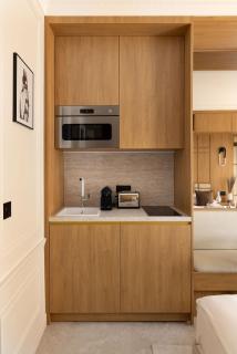 Love room avec Jacuzzi & Cinema-Gare Mont Parnasse - París - 6