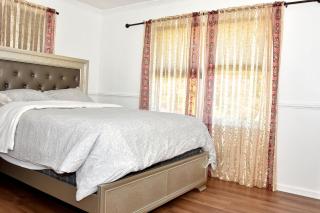 Handsome Home Renovated - close to Metro - Lanham - 4