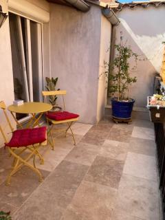 La tranquillité en centre-ville avec terrasse - 4