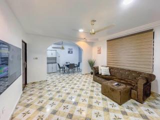 Caroline Appt -spacious deluxe 2 bedroom appt - 9