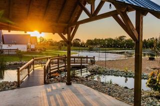 Willis Country Cabins-Sweet Escape -#3 - Point - 1