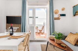 Bayside Cocoteros Hideaway Ocean Nest - Guatiza - 8